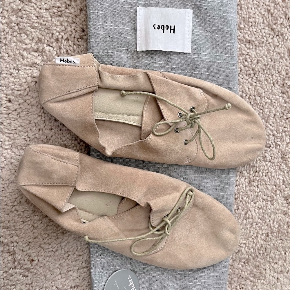 Hobes discontinued flats
